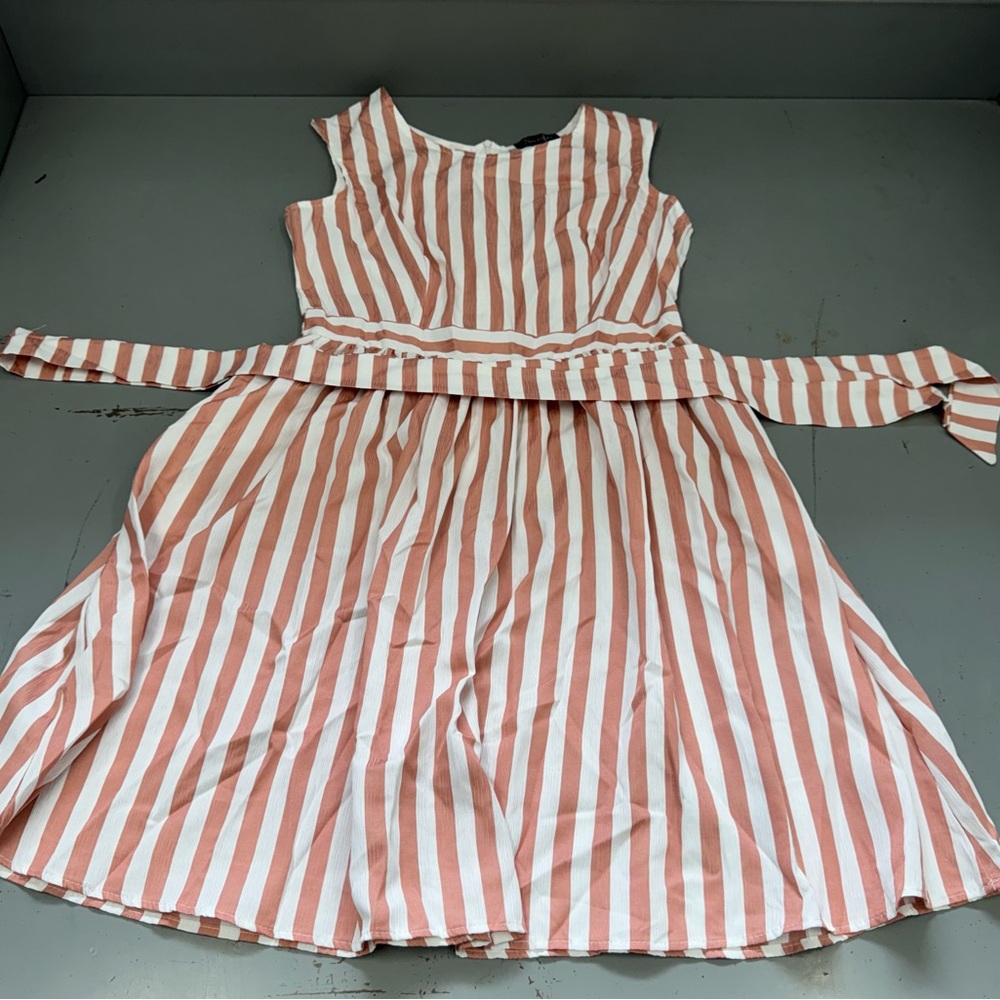 Sucrefas Women’s Striped Sleeveless Midi Dress in Orange & White size X-LARGE